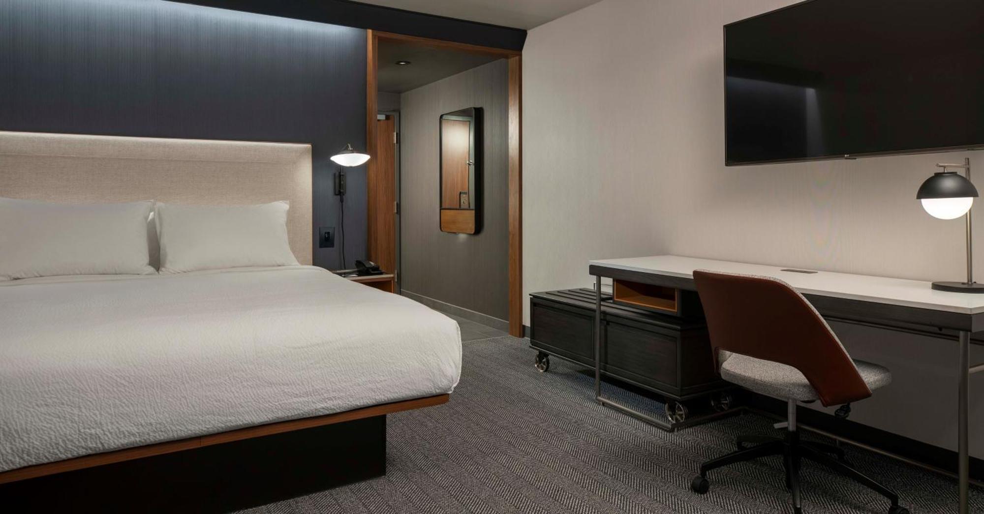 Courtyard By Marriott Бетендорф Екстериор снимка
